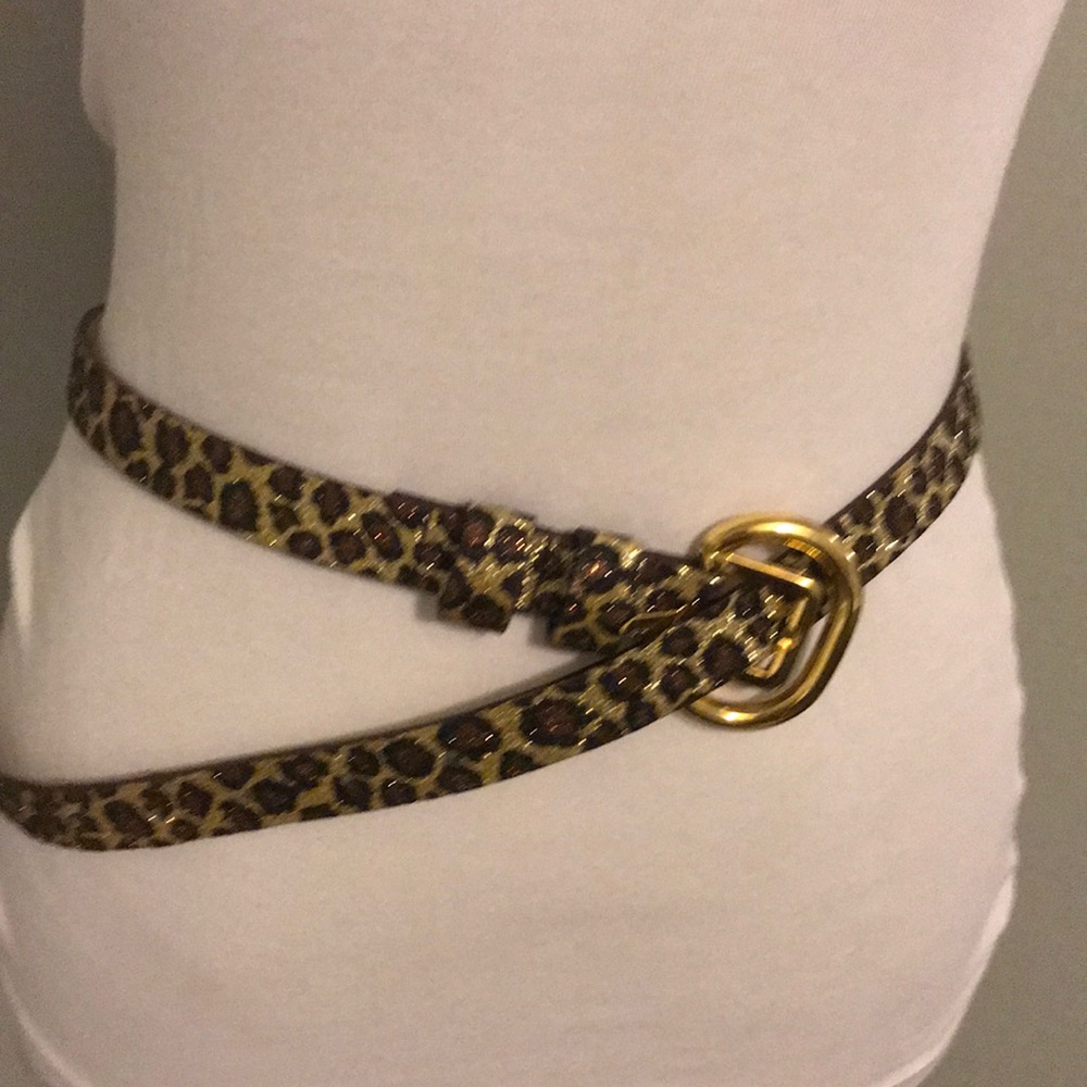 Betsey Johnson glittery leopard print belt
